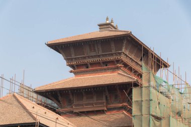 Katmandu 'nun kraliyet sarayı olarak da bilinen Hanuman dhoka Basantapur, Katmandu' da bulunmaktadır ve Licchavi döneminde kurulmuştur.