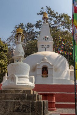 Swayambhunath, Katmandu, Nepal 'de bulunan küçük stupalar.