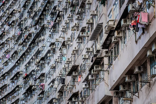 stock image Old crowded apartment in Quarry Bay, Hong Kong, daytime