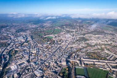 Bath, Kuzey Doğu Somerset 'in Somerset ilçesindeki inanılmaz hava manzarası, İngiltere, İngiltere, gündüz vakti