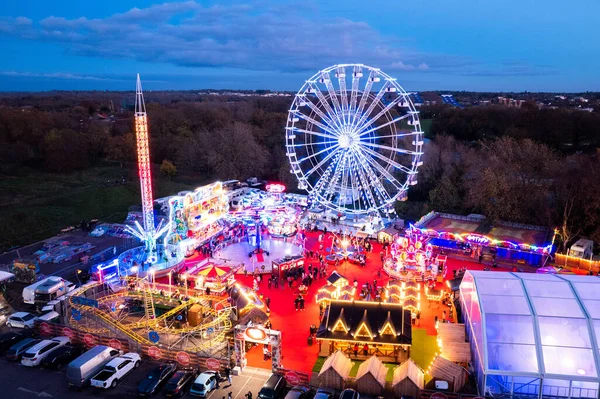 Χριστουγεννιάτικο Φεστιβάλ Καρναβάλι Βραδινό Drone Άποψη Ανάγνωση Berkshire Ηνωμένο Βασίλειο — Φωτογραφία Αρχείου