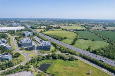 Yeni gelişmekte olan alanın güzel hava manzarası, Green Park Reading, Berkshire, İngiltere, gündüz vakti