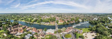 Marlow 'un inanılmaz manzarası, Thames nehri boyunca seyahat yeri, İngiltere, İngiltere