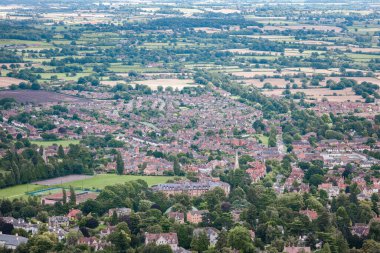 Büyük Malvern şehir merkezinin hava manzarası, İngiltere 'nin turizm köyü, İngiltere