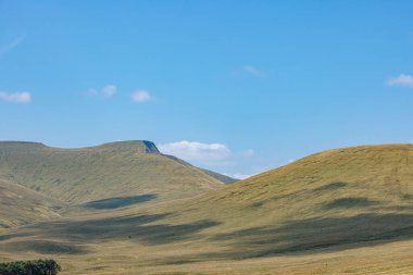 Bannau Brycheiniog Ulusal Parkı 'nın muhteşem manzarası, Güney Galler' deki Brecon Beacons. uk