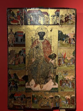 Korce, - Arnavutluk, 10 Haziran 2023: Bizans ve Bizans sonrası en büyük sanat koleksiyonunu barındıran Ortaçağ Sanat Müzesi sergileri. Ortaçağ Gotik tarzında resimler 