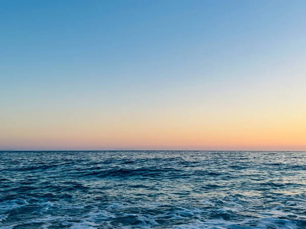 Puesta Sol Escénica Sobre Mar Ioninan Vlore Albania Hermosa Ondulación — Foto de Stock