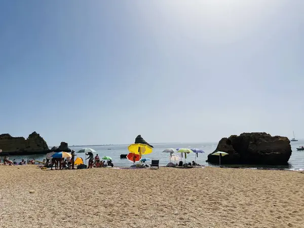 ラゴス ポルトガル 8月2023 プラリアダドナアナビーチ ラゴス アルガルヴェ地域 ポルトガル アルガルヴェで最も美しい獣のビーチの一つ — ストック写真