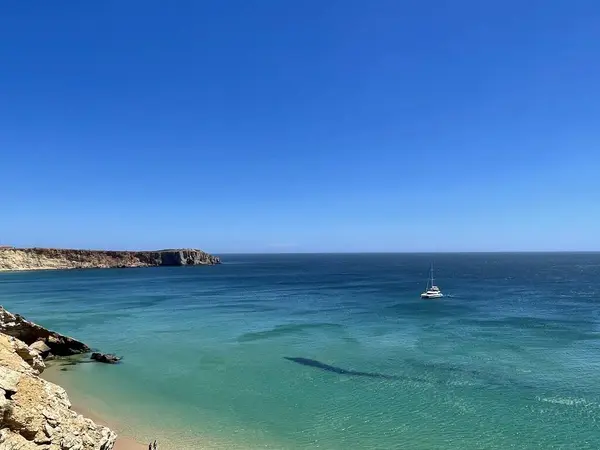 stock image View of strong waves hitting the rock at Cape St. Vincent. Continental Europes most South-western point, Sagres, Algarve, Portugal. 