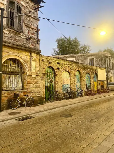 Arnavutluk 'un Şkodra kenti. Shkoder şehir merkezinde. Seyahat kavramı
