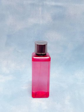 Kozmetik ürün paketleme renk modeli. Hatırlaması kolay. Boşluğu kopyala 