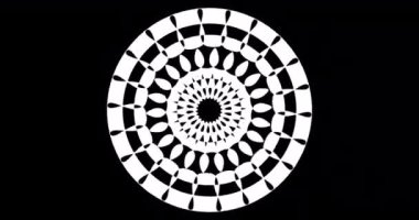 Alfa Kanalında Dönen Beyaz Basit Mandala