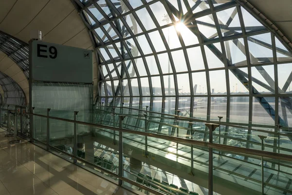 スワンナプーム空港ターミナルの搭乗口 — ストック写真