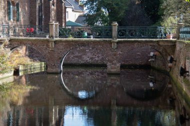 Şato Bergerhausen mit şato parkı