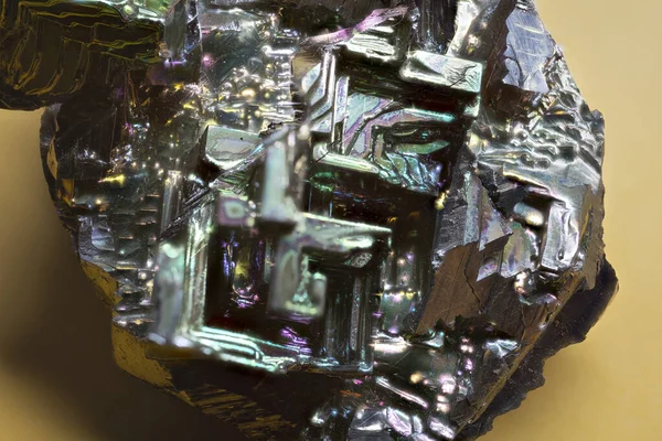 Duhovky Krystalů Bismutu Detailu — Stock fotografie