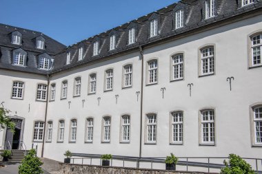 Abbey St. Michael Siegburg 'da, Almanya yazın