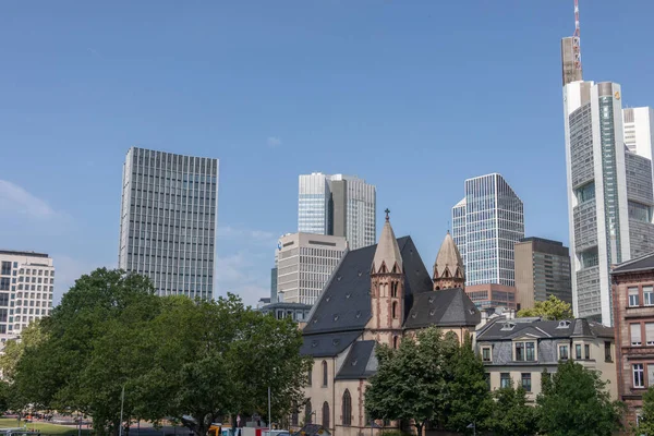 Skyline Med Broar Flod Main Och Finansdistrikt Frankfurt — Stockfoto