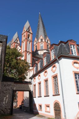 Piskopos koltuğu olarak Limburg Katedrali