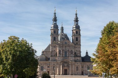 Piskopos koltuğu olarak Fulda Katedrali