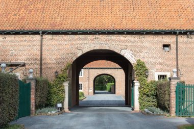 Castle Loersfeld ve Castle Park