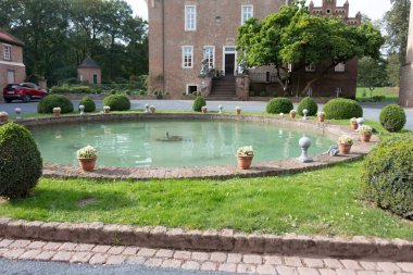 Castle Loersfeld ve Castle Park