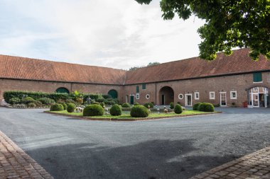 Castle Loersfeld ve Castle Park