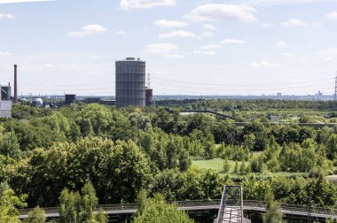 yeşil Oberhausen ve yukarıdan gelen teknik anıtlar