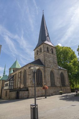 NRW 'de Essen' in büyük taş katedrali.