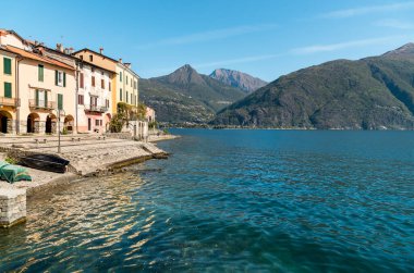 Lombardy, İtalya 'daki San Siro köyünden Como Gölü manzarası