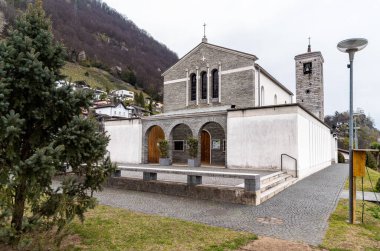 Lavertezzo Piano 'daki Montedato Kilisesi, Ticino, İsviçre