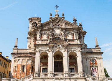 Santo Stefano Protomartire Kilisesi antik köy Appiano Gentile 'nin merkezinde, Como, Lombardy, İtalya