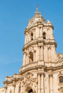 San Giorgio Katedrali 'nin kubbesi, Doğu Sicilya' nın Ragusa ilinin Modica şehrinin ana kilisesidir.