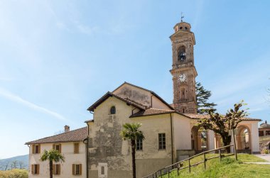 Saint Vitale ve Agata Kilisesi, İsviçre 'nin Ticino kantonundaki Rovio kasabasındaki Val Mara kasabasında yer almaktadır..