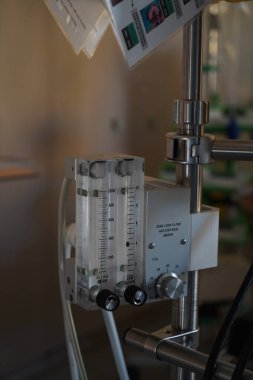 ECMO tekniği, Extracorporeal Membrane Oxygenation adlı tıp stajyerlerinin eğitimi.