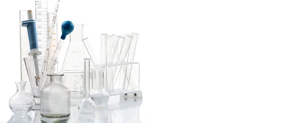 Set Laboratoriumglaswerk Witte Achtergrond — Stockfoto