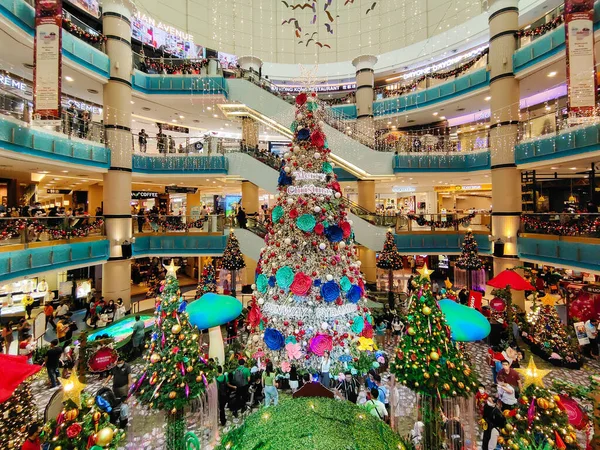 Kuala Lumpur Malasia Diciembre 2022 Hermosa Decoración Navideña Centro Comercial — Foto de Stock