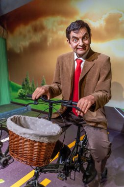 Shah Alam, Malezya - 17 Nisan 2023: Mr. Bean 'in balmumu figürü I-City Shah Alam' daki Kırmızı Halı 2 'de sergilendi.
