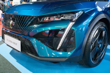 Serdang, Malezya - 24 Mayıs 2024: Peugeot All-New 408 GT arabası Maeps Serdang 'da Malezya Otomotiv 2024.