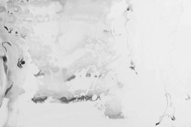 Dekoratif arkaplan, suluboya görünümlü girdaplı gri tonlu soyut bir desen içerir.