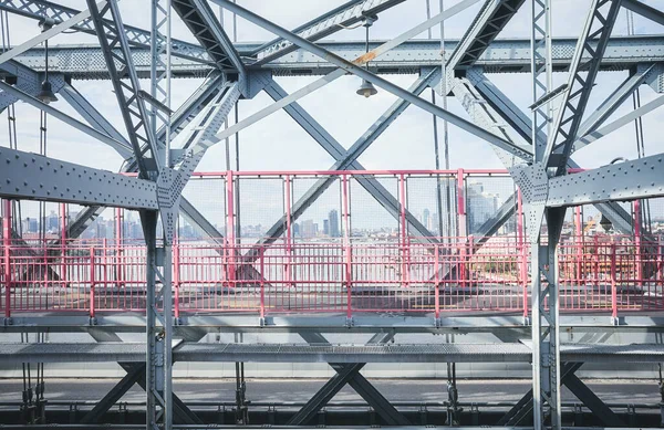 连接曼哈顿和布鲁克林的威廉斯堡大桥 美国纽约市 — 图库照片