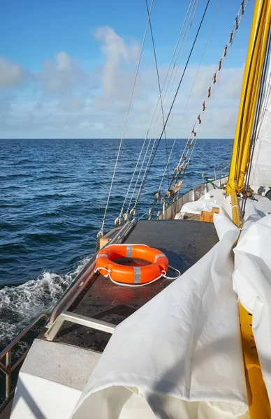 Lifebuoy Sailing Old Schooner — Stock Photo, Image