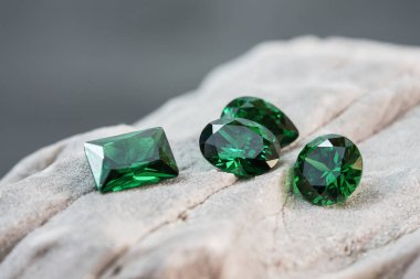 Doğal yeşil taş mineral taşları