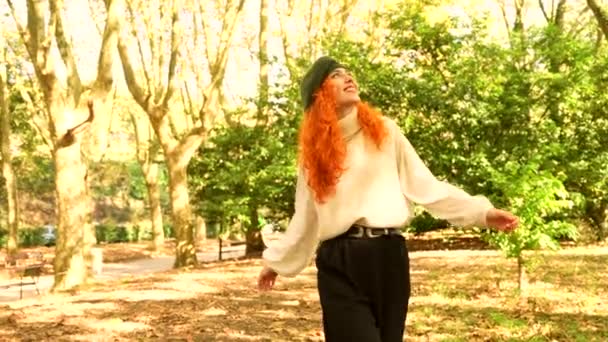 Portrait Red Haired Woman Beret Park City Forest Sunset — Stock Video