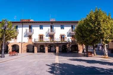 Beasain ve Ordizia, Gipuzkoa belediyelerinin yanındaki Lazkao belediye binası.