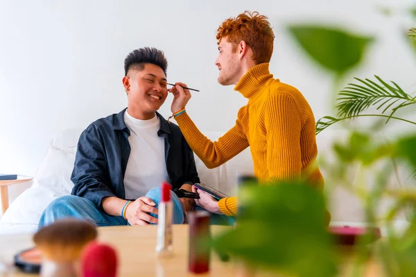 Beautiful Gay Couple Putting Makeup Having Fun Being Romantic Indoors — Stock Photo, Image