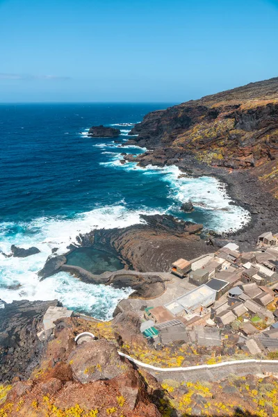 Pohled Shora Rybářské Vesnice Pozo Las Calcosas Ostrově Hierro Útesy — Stock fotografie
