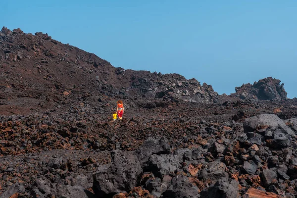 Wandelen Door Prachtige Rode Vulkaan Stad Tamaduste Aan Kust Van — Stockfoto