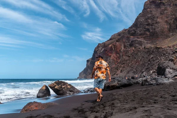 Turista Férias Praia Areia Vulcânica Preta Ingles Valle Gran Rey — Fotografia de Stock