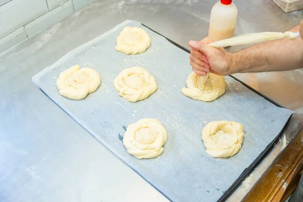 Boulangerie Boulangerie Dans Atelier Boulangerie Artisanale Préparant Les Petits Pains — Photo