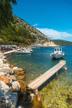 Ithaki veya Ithaca adasındaki Frikes balıkçı köyü limanı, İyon denizi, Yunanistan